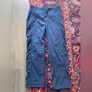 Athleta La Viva pant, size 4, Navy